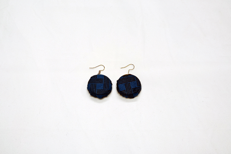 orecchini-tappi-righe-blu