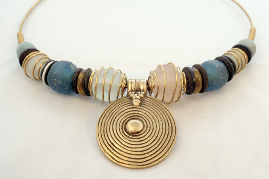 chocker con ciondolo2