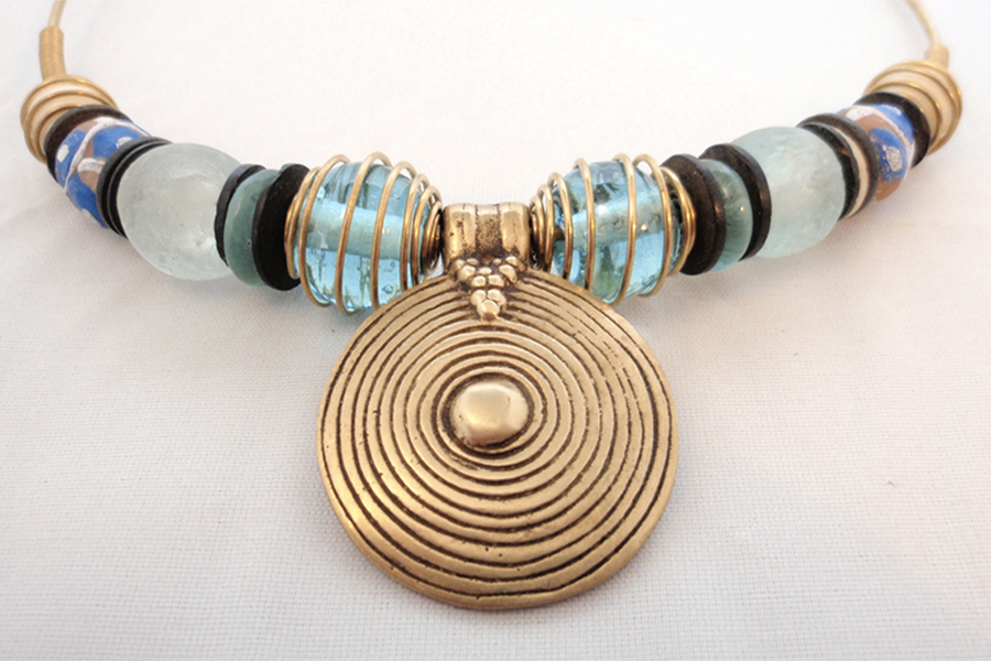 chocker con ciondolo5